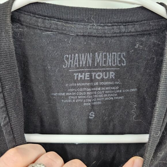 Shawn Mendes the tour tshirt black rose tee band - Picture 3 of 3
